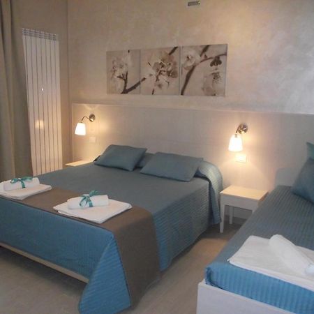 Mediterranea Sea House Montesilvano Ruang foto