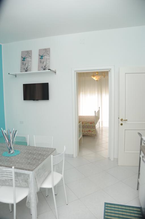 Mediterranea Sea House Montesilvano Bagian luar foto